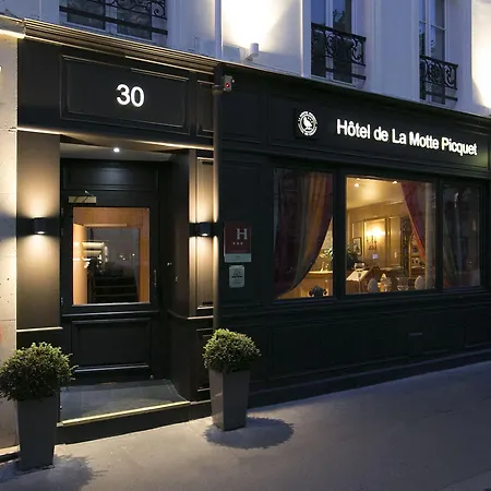 De La Motte Picquet Hotel